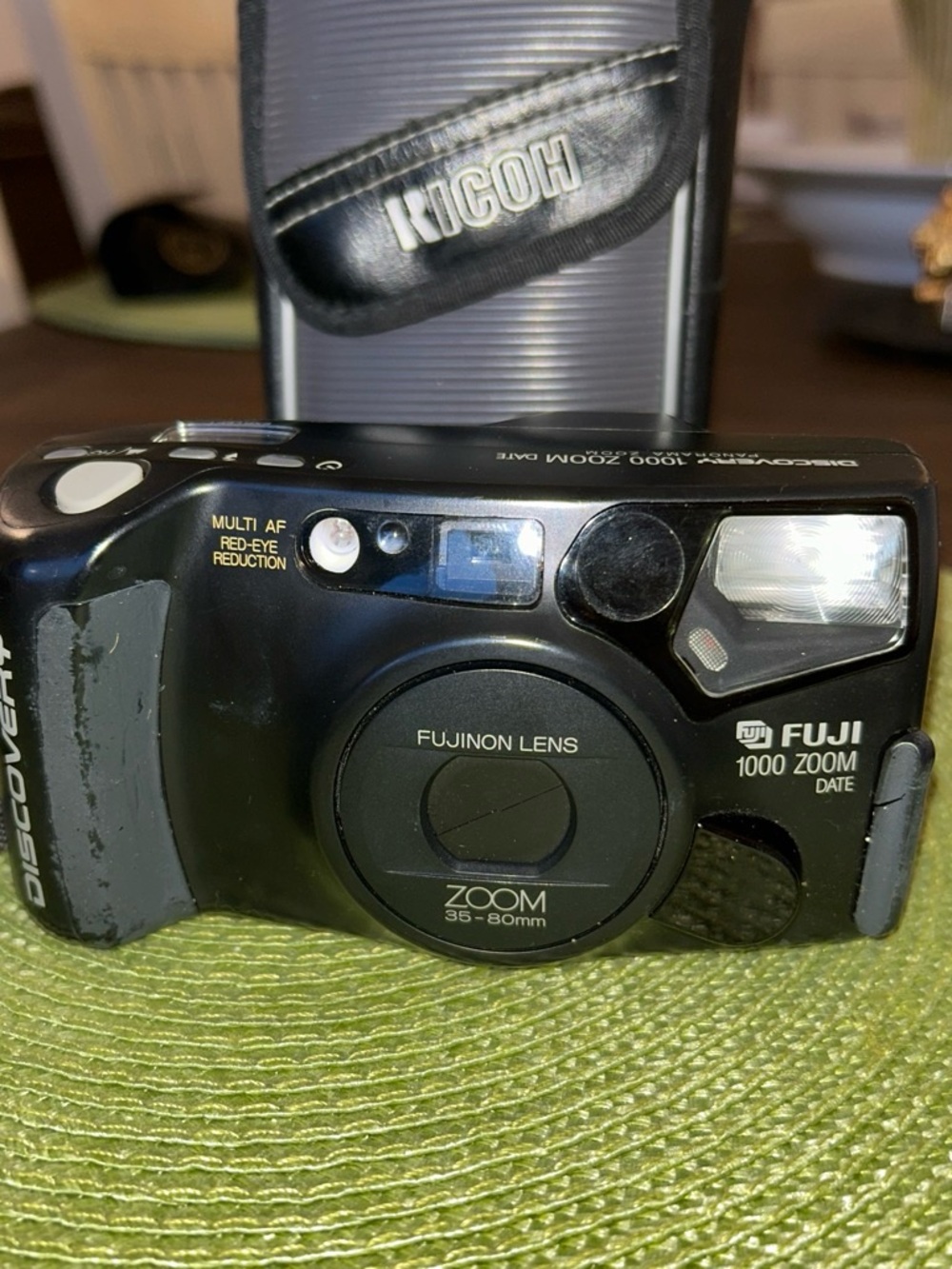 Fuji Discovery 1000 Zoom 35-80mm Compact Film Camera - Black